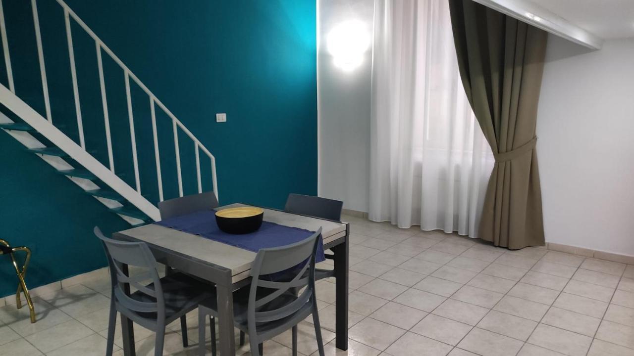Residenza Carafa - Rc - My Place เนเปิลส์ ภายนอก รูปภาพ