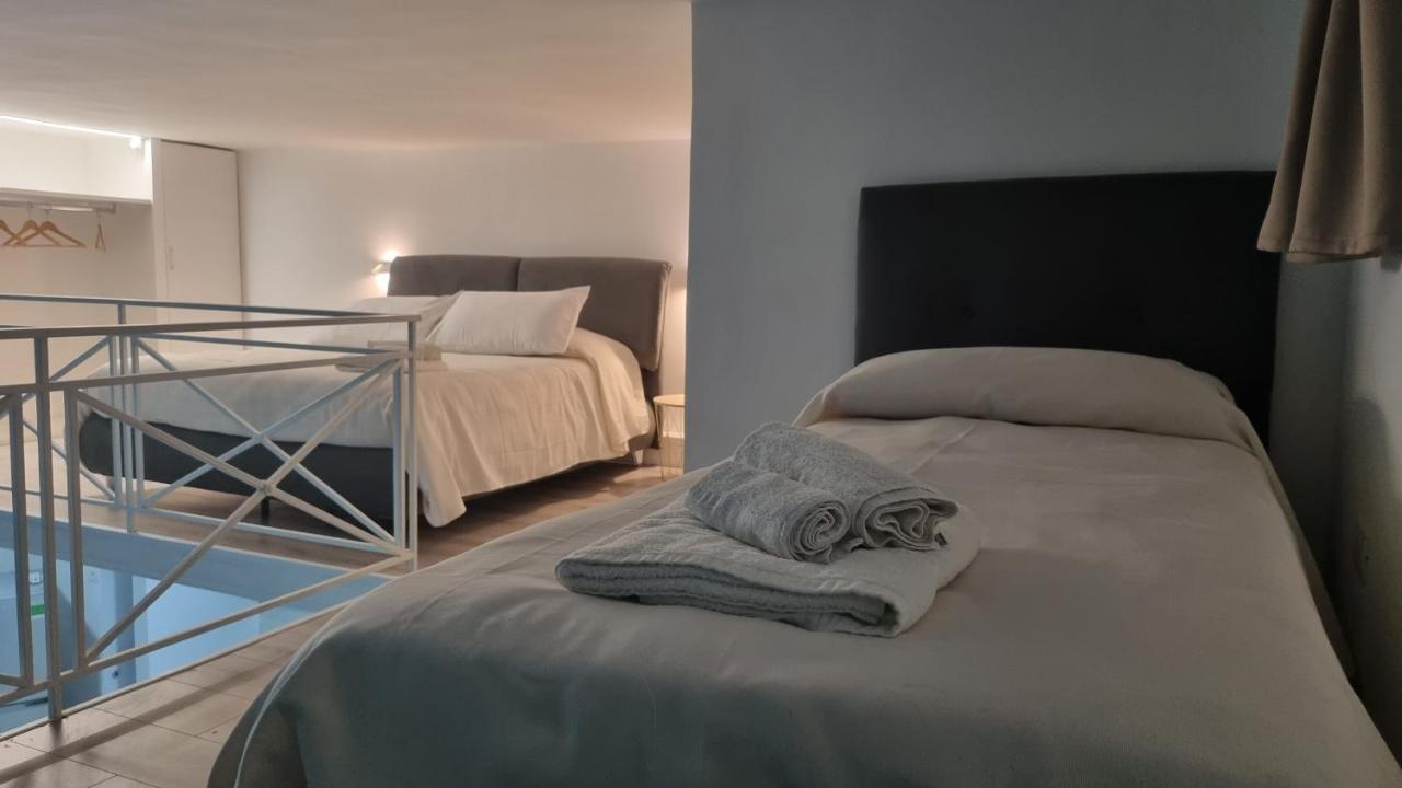 Residenza Carafa - Rc - My Place เนเปิลส์ ภายนอก รูปภาพ