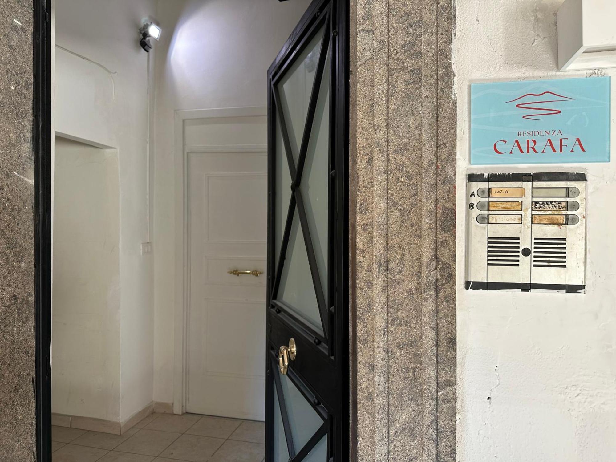 Residenza Carafa - Rc - My Place เนเปิลส์ ภายนอก รูปภาพ
